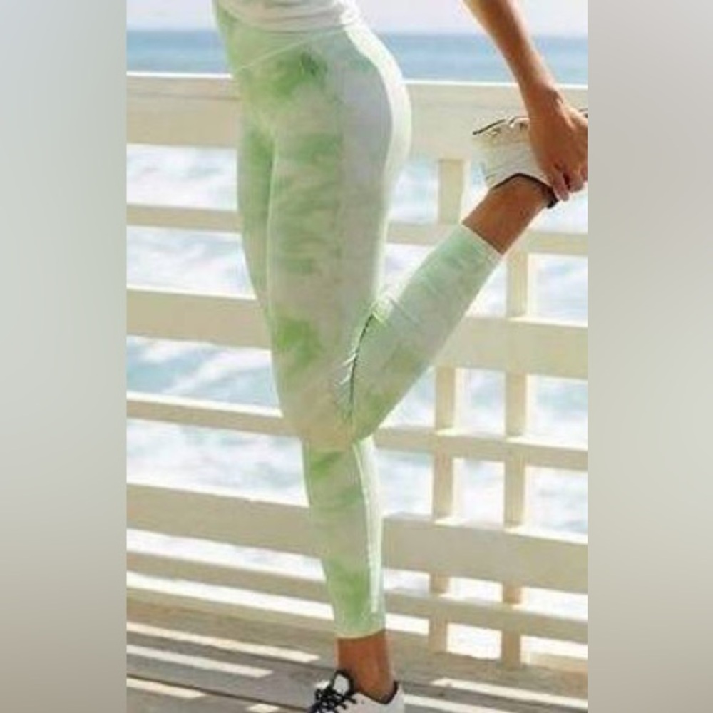 NWT Free People Movement Good Karma Tie-Dye Leggings Size M/L Electric Pistachio